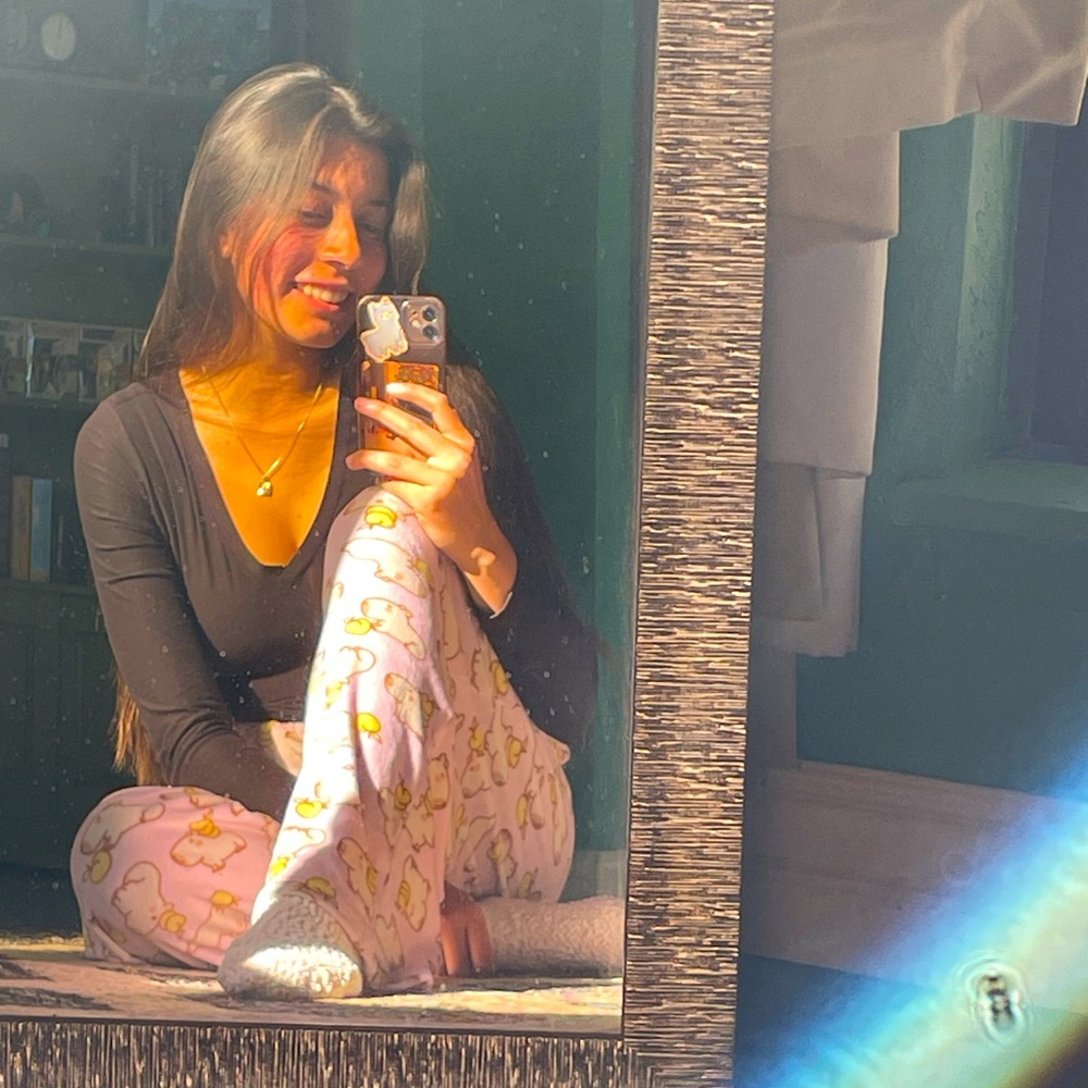 Meet your Posher, Isabella